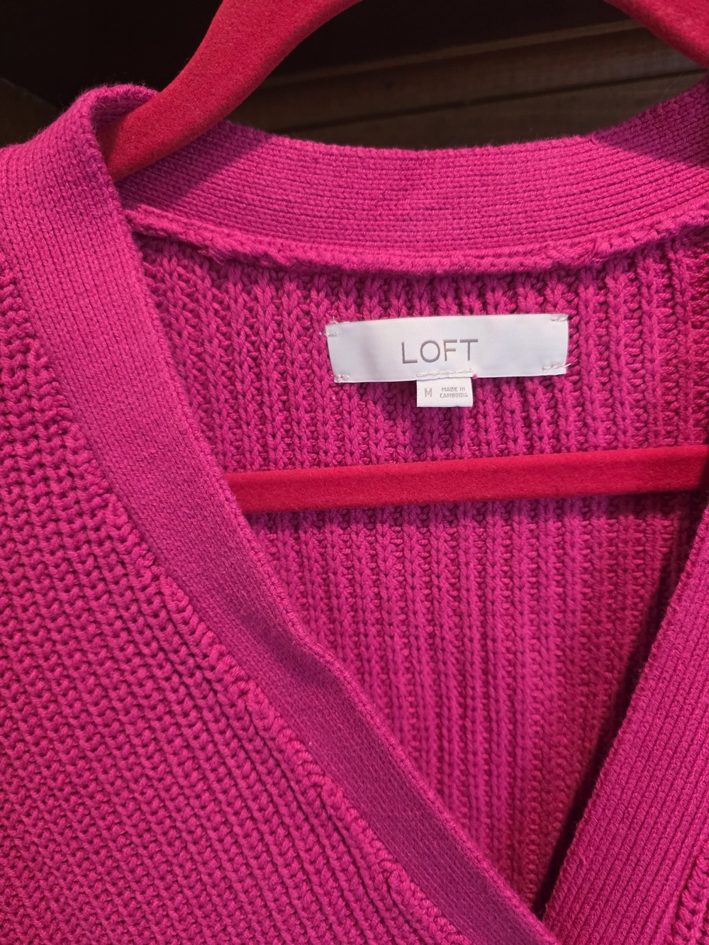 LOFT Fuchsia Ribbed V-Neck Button Cardigan - Picture 4 of 6